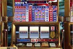 Play Red, White and Win Slots now!